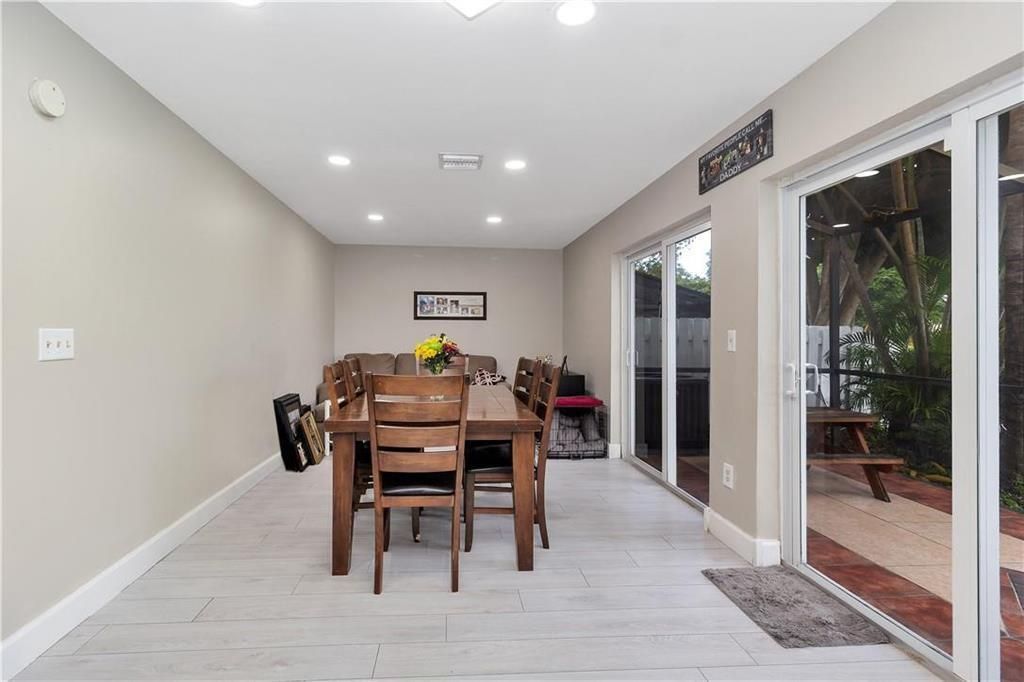 9812 NW 9th Court, Plantation, FL 33324 Photo