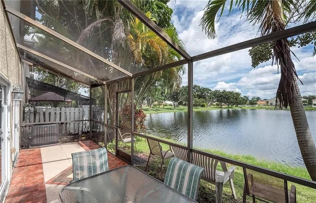 9812 NW 9th Court, Plantation, FL 33324 Photo