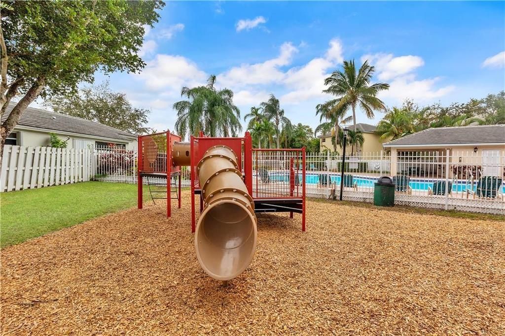 9812 NW 9th Court, Plantation, FL 33324 Photo