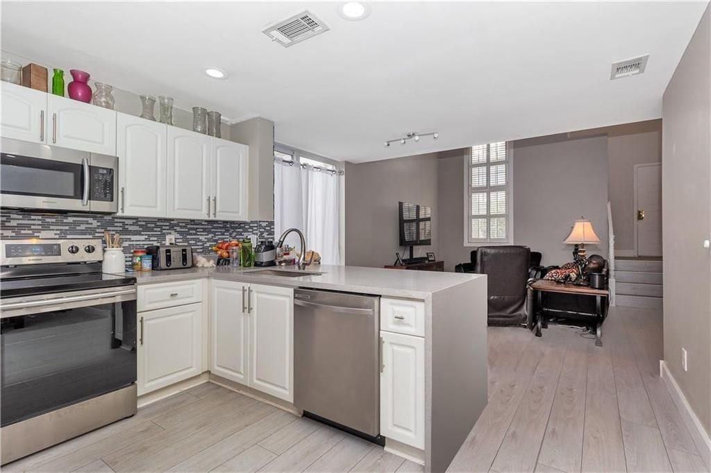 9812 NW 9th Court, Plantation, FL 33324 Photo