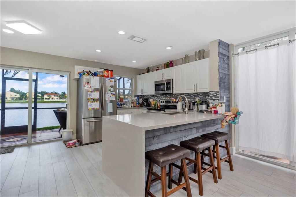 9812 NW 9th Court, Plantation, FL 33324 Photo