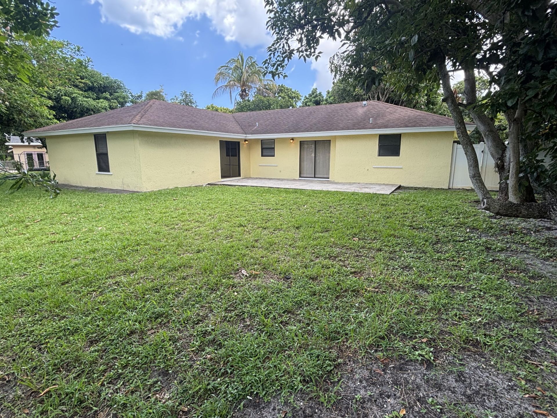 1563 40th Street, West Palm Beach, FL 33407 Photo