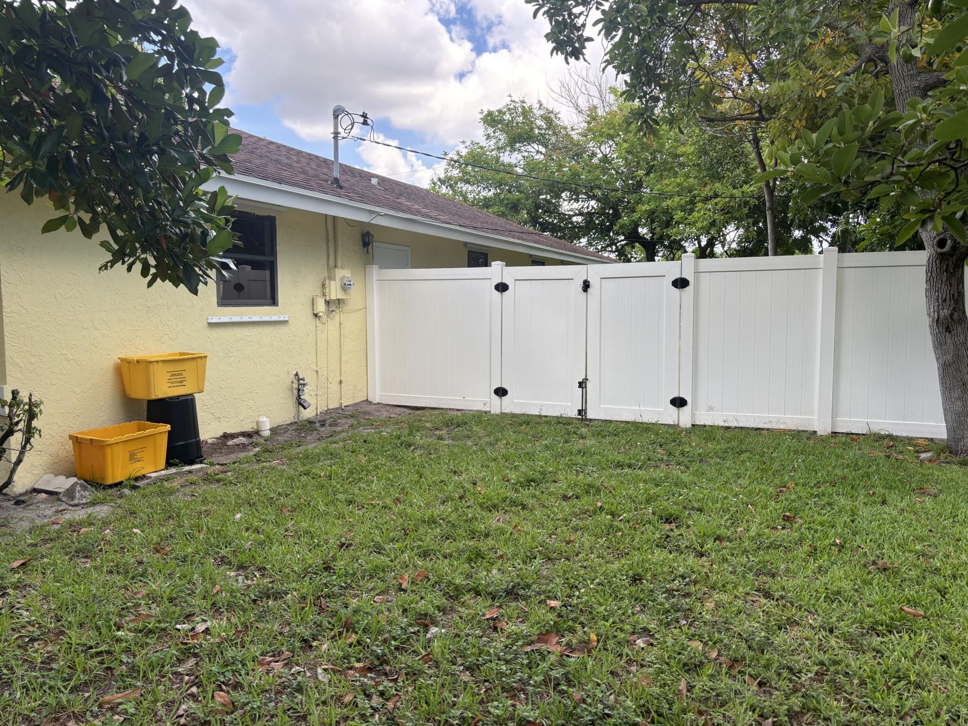 1563 40th Street, West Palm Beach, FL 33407 Photo