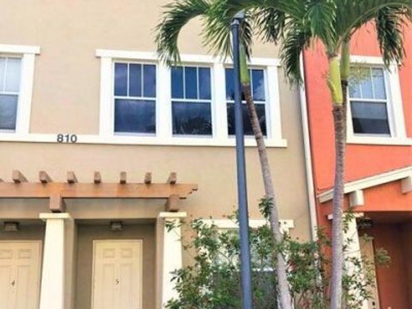 810 Marina Del Ray Lane, Unit 5, West Palm Beach, FL 33401