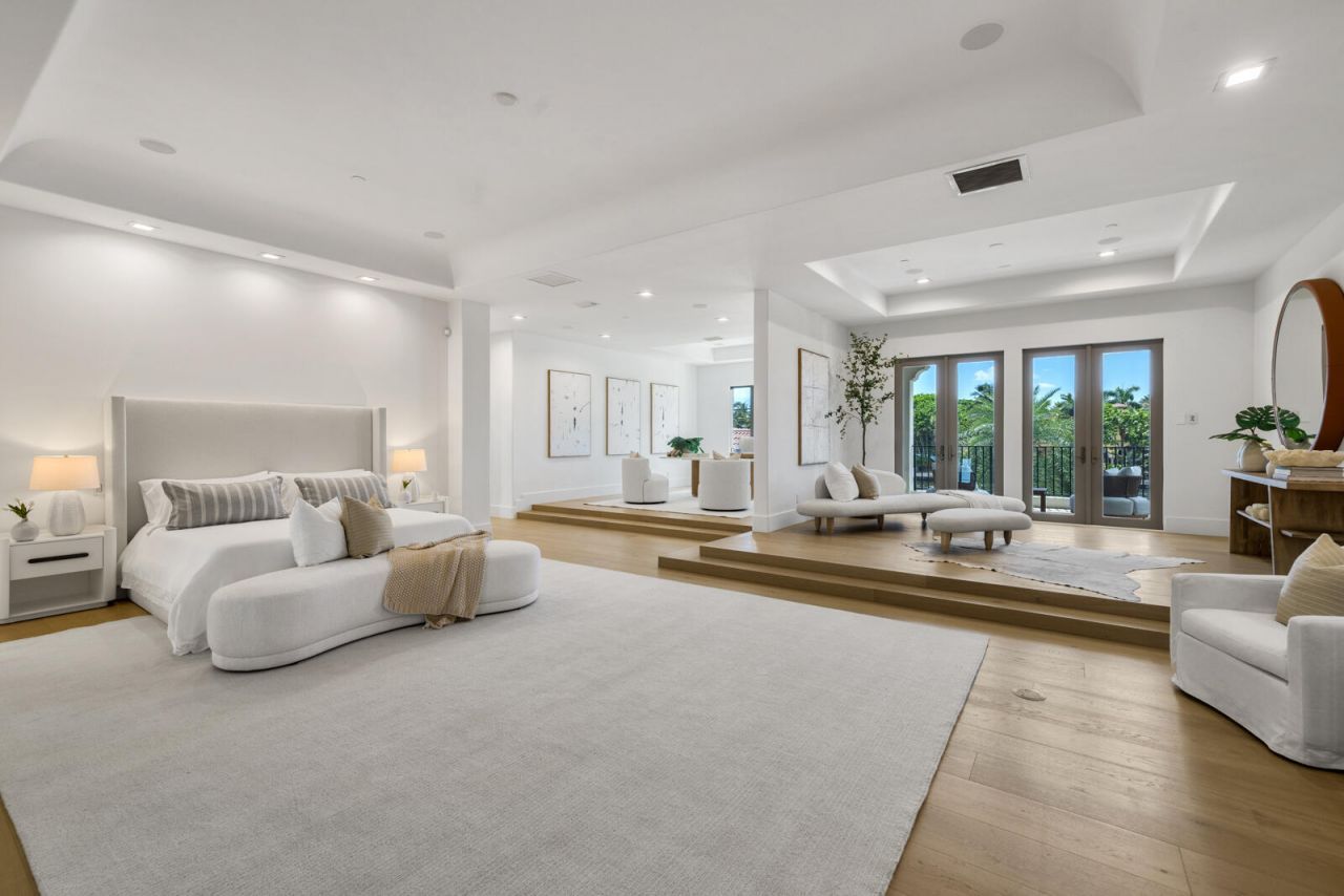 1207 Spanish River Road, Boca Raton, FL 33432 Photo