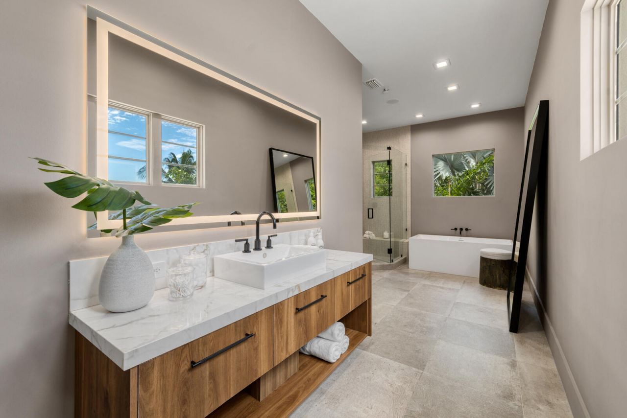 1207 Spanish River Road, Boca Raton, FL 33432 Photo