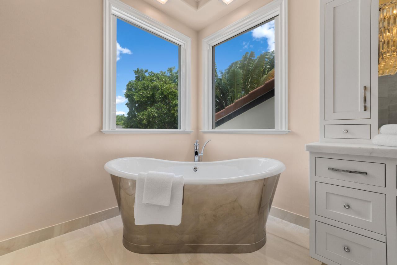 1207 Spanish River Road, Boca Raton, FL 33432 Photo
