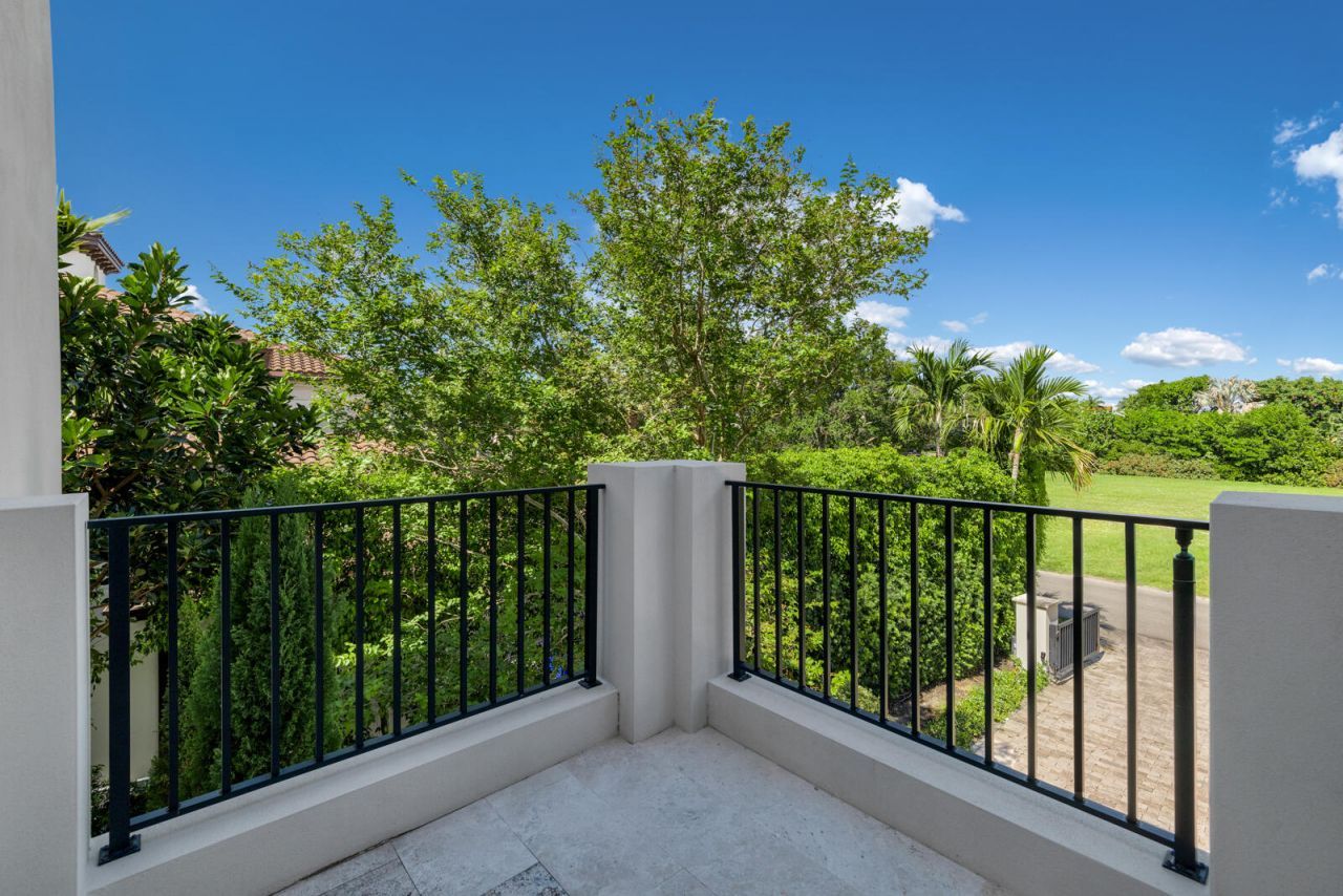 1207 Spanish River Road, Boca Raton, FL 33432 Photo