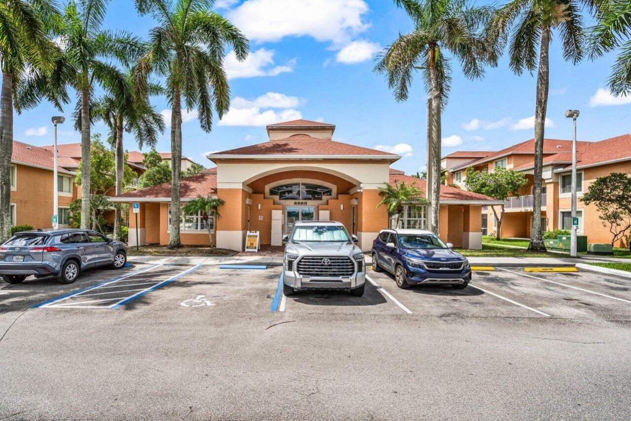 6900 SW 39th Street, Unit 101j, Davie, FL 33314 Photo