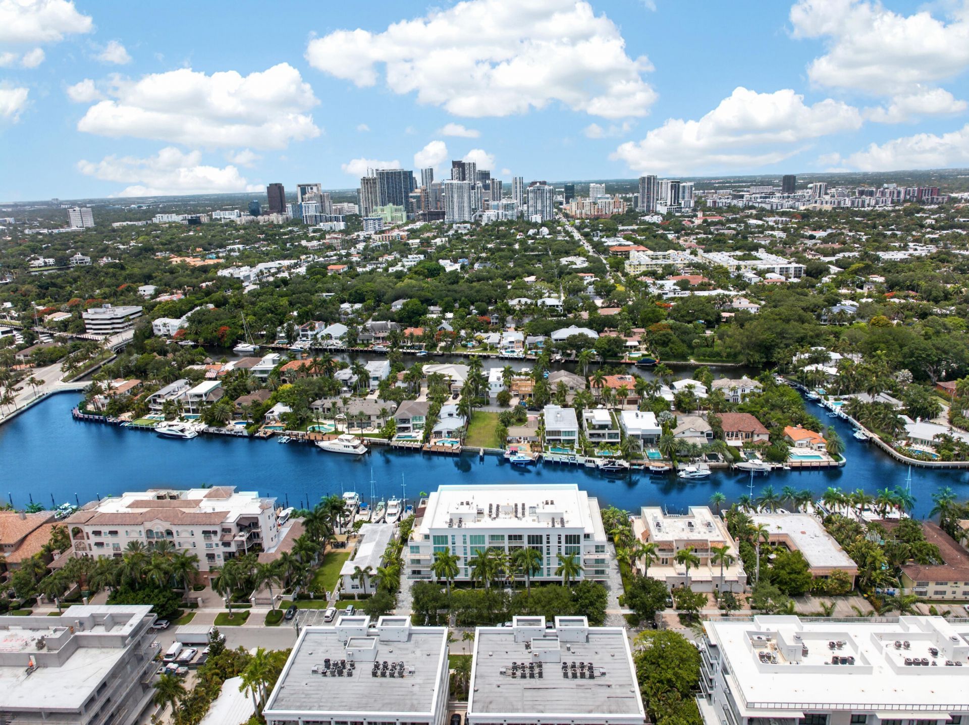 45 Hendricks Isle, Unit 403, Fort Lauderdale, FL 33301 Photo