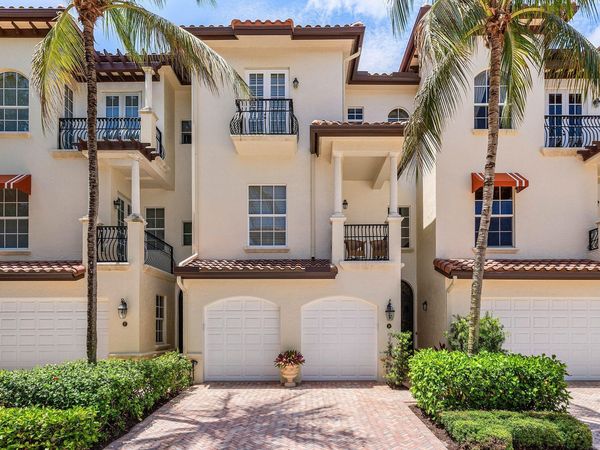 26 Marina Gardens Drive, Palm Beach Gardens, FL 33410