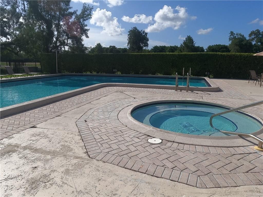 8390 Sands Point Boulevard, Unit F206, Tamarac, FL 33321 Photo