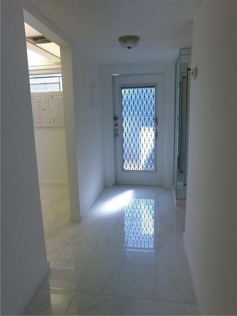 8390 Sands Point Boulevard, Unit F206, Tamarac, FL 33321 Photo