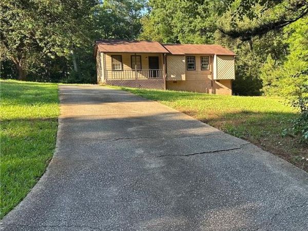 2683 Legion Lake Road , Douglasville, GA 30135