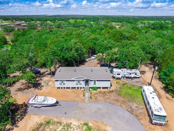 1686 FM 2104 , Paige, TX 78659