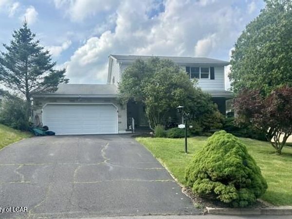 606 E Grove Street, Nanticoke, PA 18634