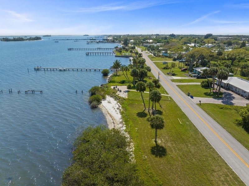 13095 N Indian River Drive, Sebastian, FL 32958 Photo