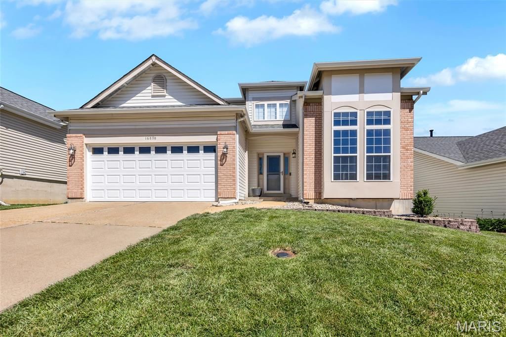 16870 Hickory Crest Drive , Wildwood, MO 63011 Main Photo