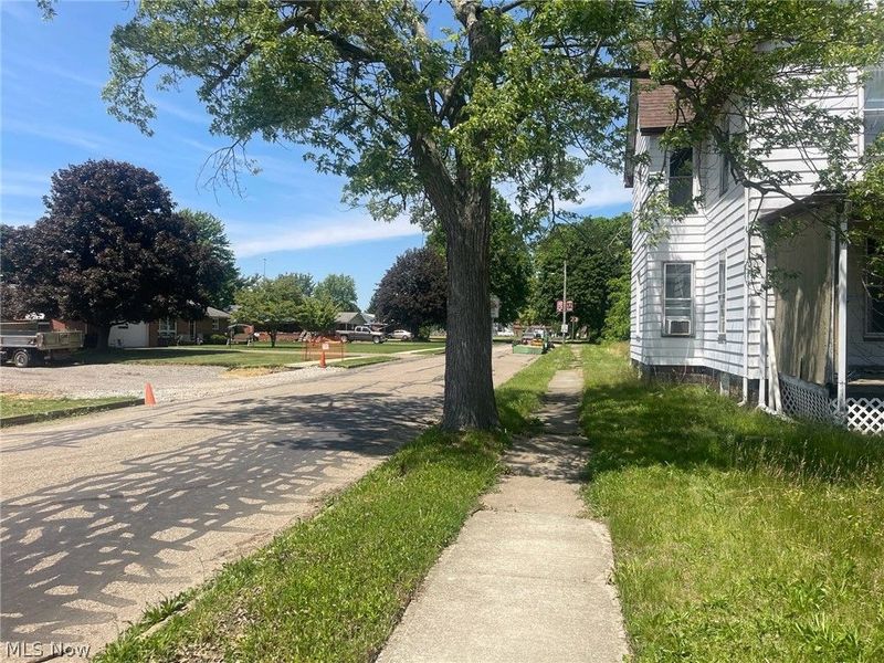 151 3rd Street NW, Strasburg, OH 44680 Photo 6