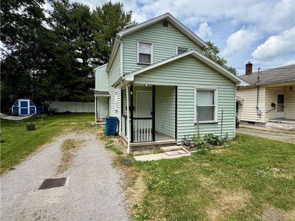 112 N Clover Avenue , Niles, OH 44446