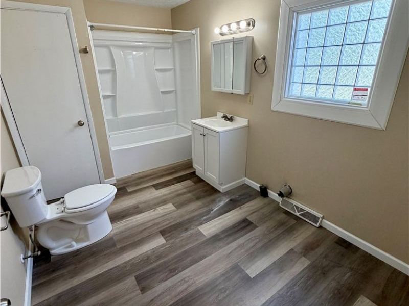 112 N Clover Avenue , Niles, OH 44446 Photo 7