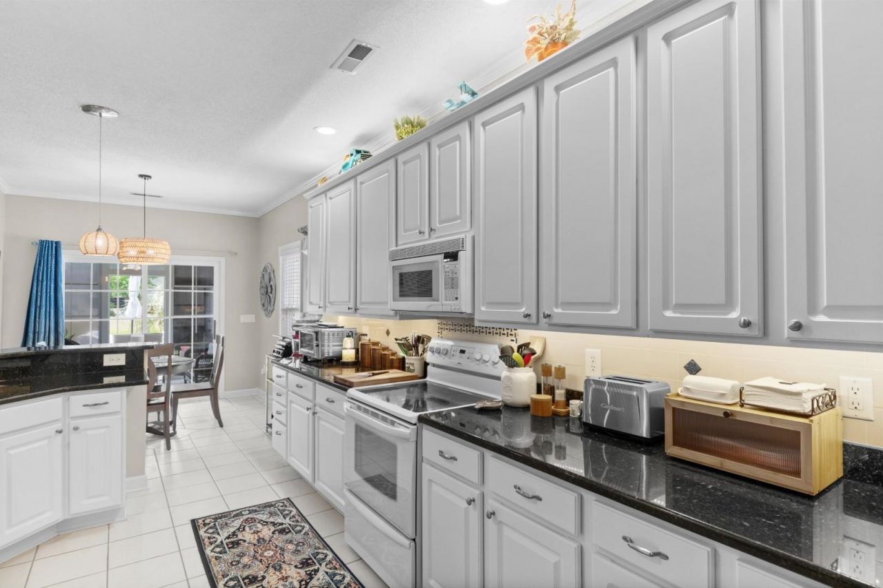 119 Ashworth Dr.  Photo 4