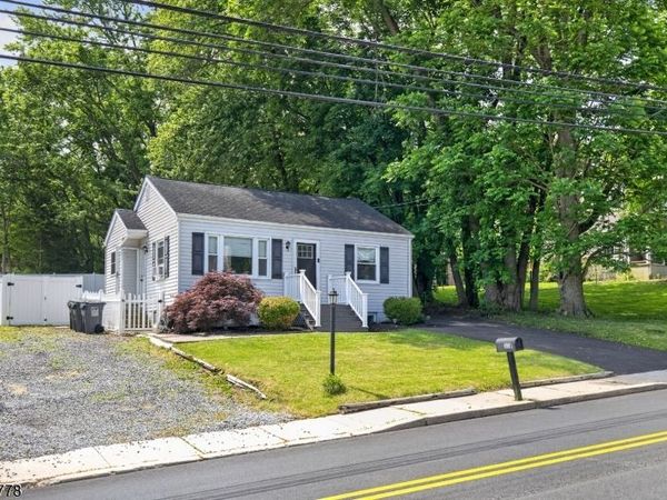 318 Greenwich St, Greenwich, NJ 08886