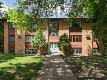 2301 Unity Avenue N, Golden Valley, MN 55422