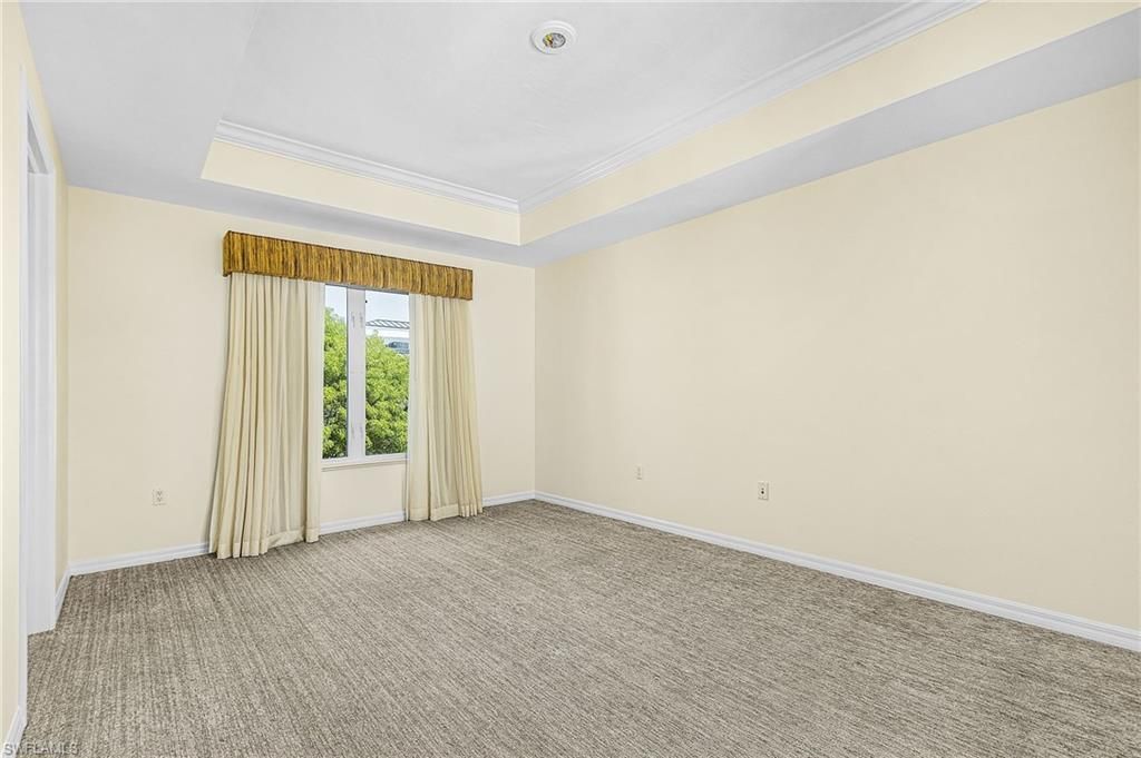 221 9th St S, Unit 301, Naples, FL 34102 Photo