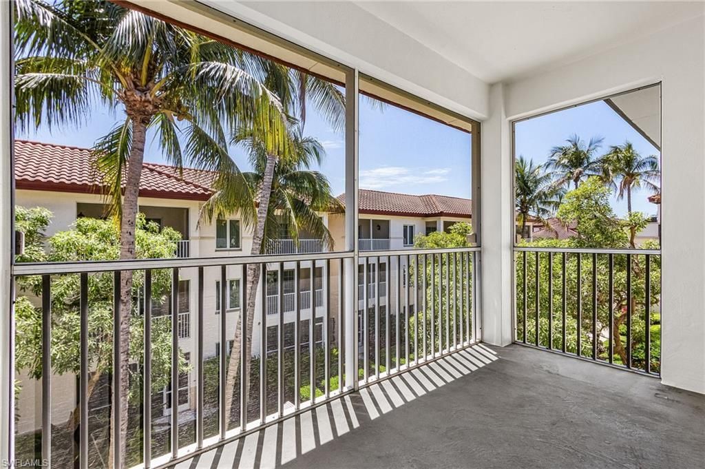 221 9th St S, Unit 301, Naples, FL 34102 Photo