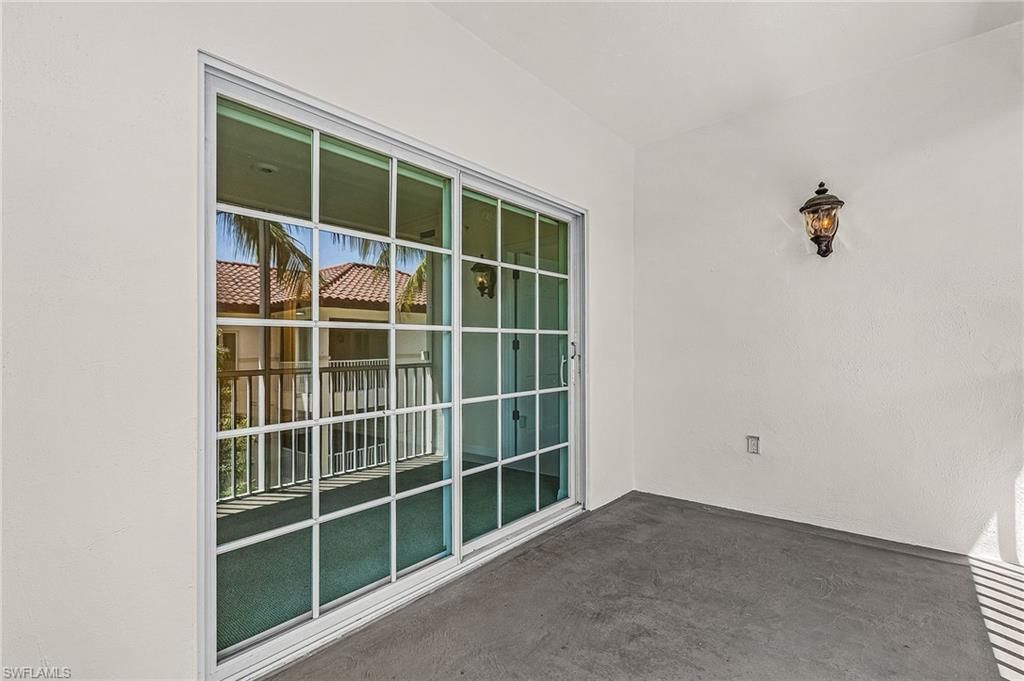 221 9th St S, Unit 301, Naples, FL 34102 Photo