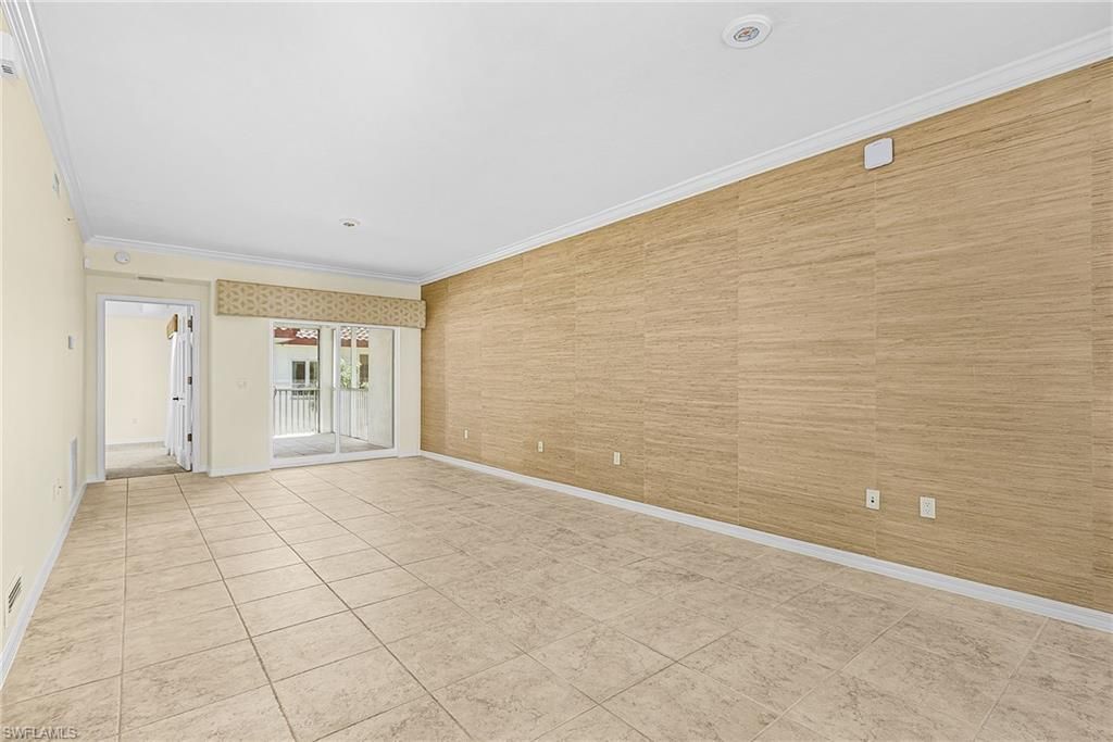221 9th St S, Unit 301, Naples, FL 34102 Photo