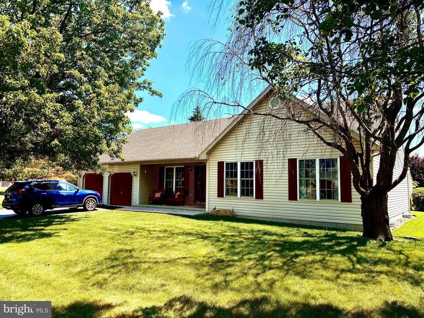 4580 Green Tree Road, Reading, PA 19606 Main Photo