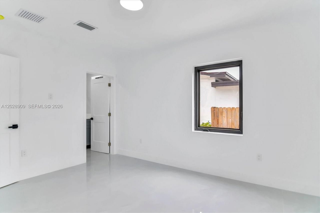 85 SW 30th Ave , Miami, FL 33135 Photo