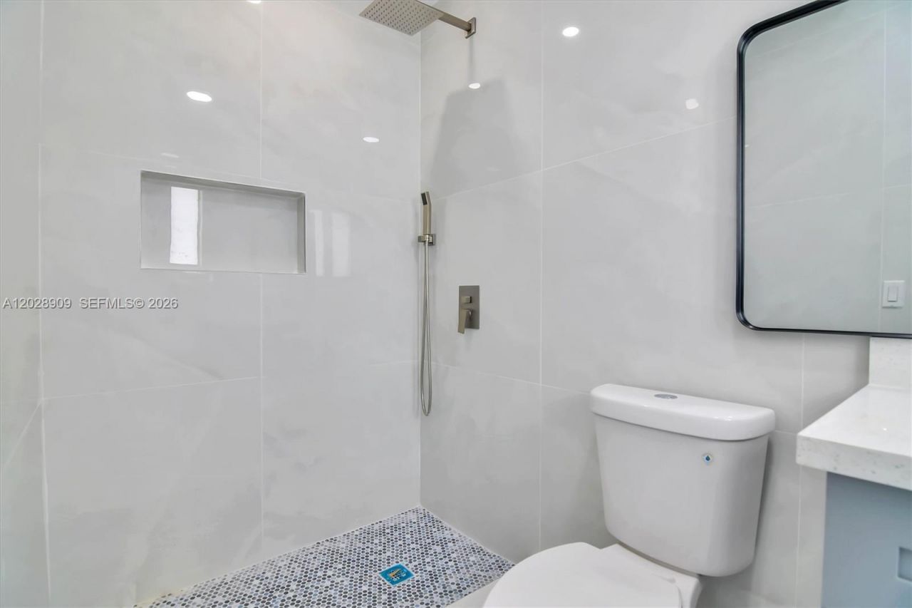 85 SW 30th Ave , Miami, FL 33135 Photo