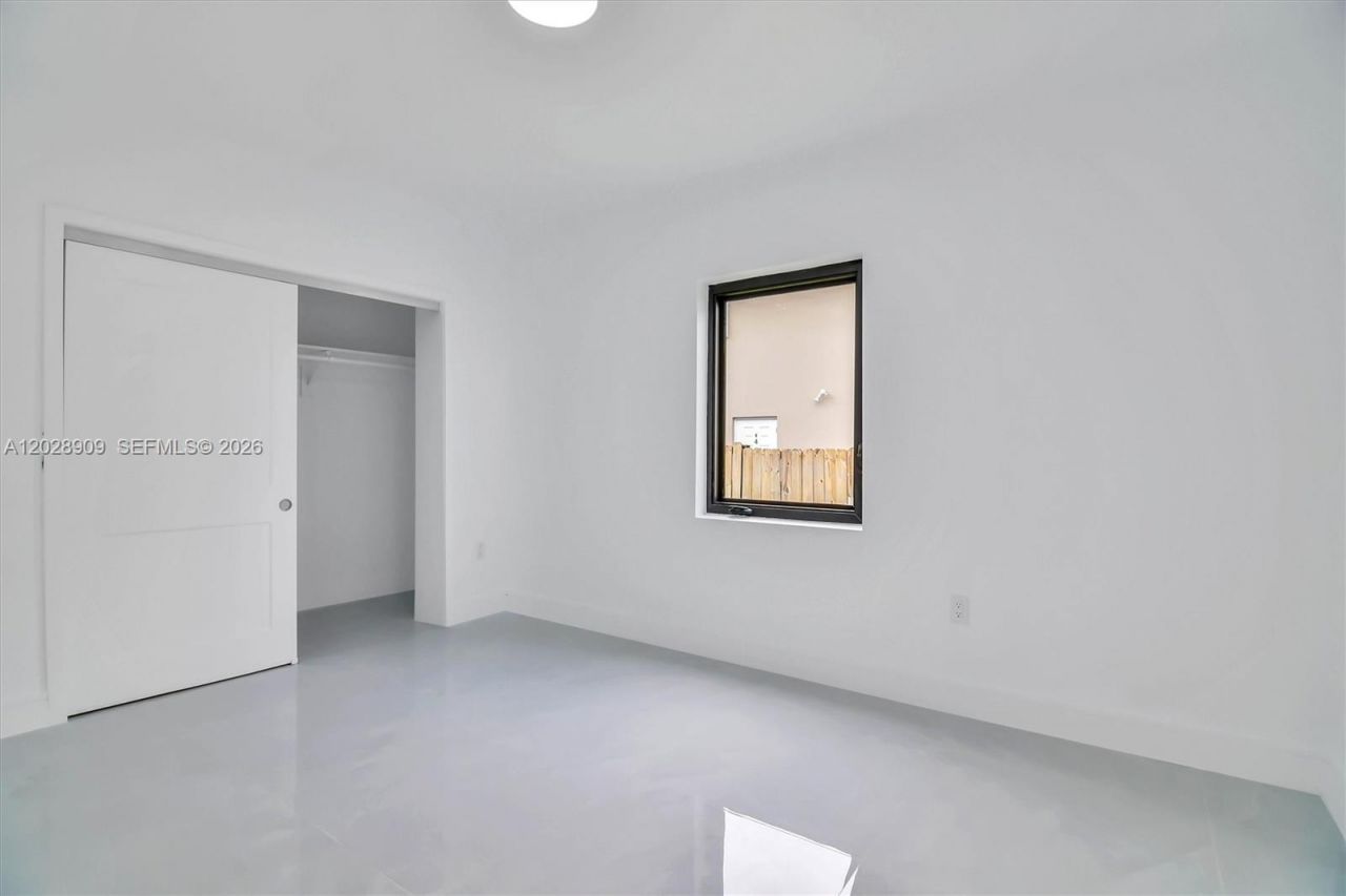 85 SW 30th Ave , Miami, FL 33135 Photo