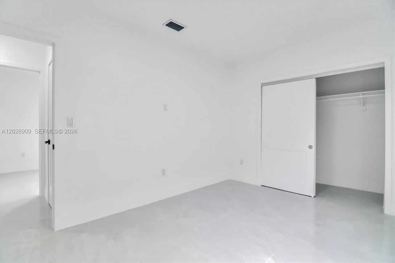 85 SW 30th Ave , Miami, FL 33135 Photo