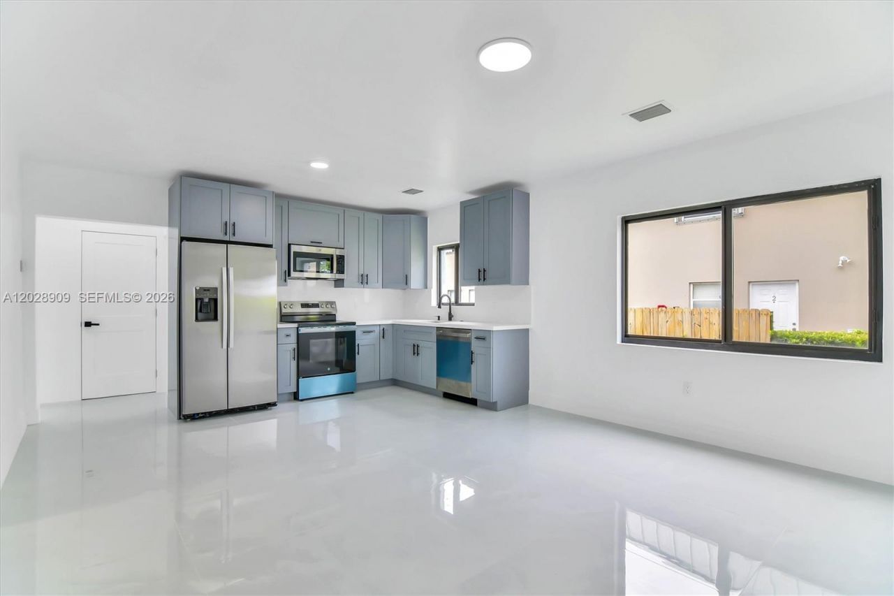 85 SW 30th Ave , Miami, FL 33135 Photo