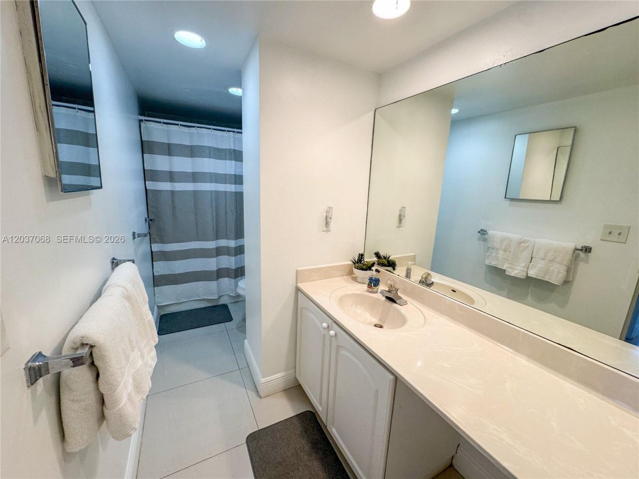 4001 S Ocean Dr, Unit 11A, Hollywood, FL 33019 Photo