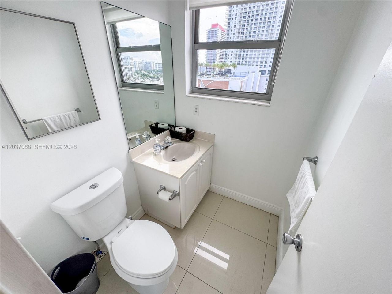 4001 S Ocean Dr, Unit 11A, Hollywood, FL 33019 Photo