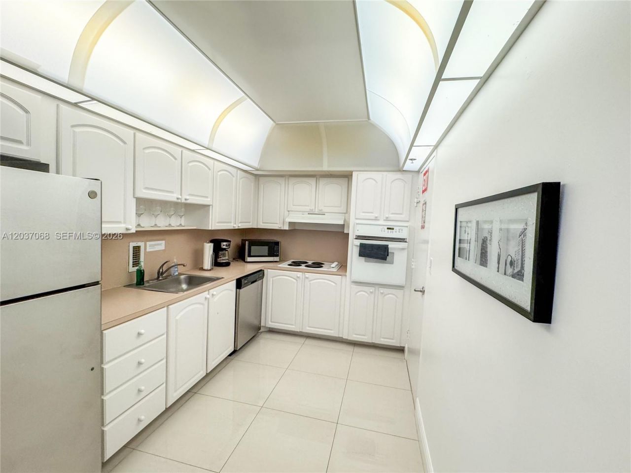4001 S Ocean Dr, Unit 11A, Hollywood, FL 33019 Photo