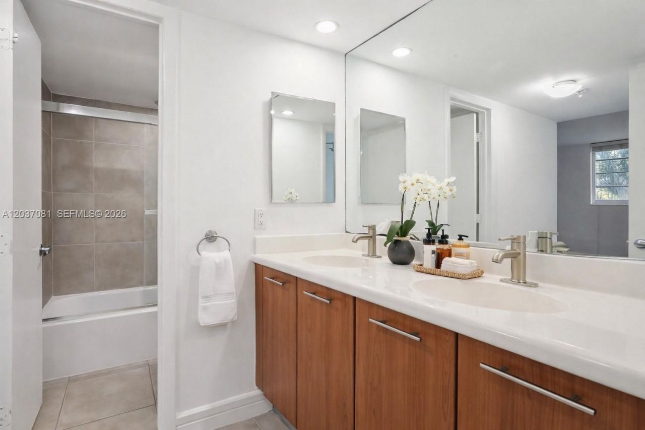 777 NE 62nd St , Unit C400, Miami, FL 33138 Photo
