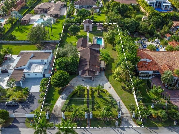 300 SW 123rd Ave , Miami, FL 33184