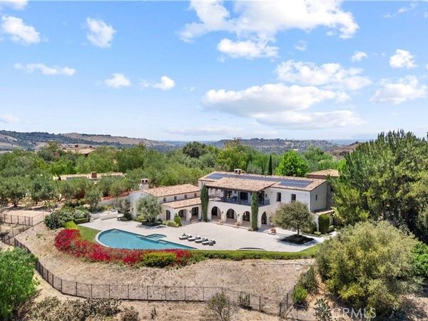 40 Echo Glen, Irvine, CA 92603