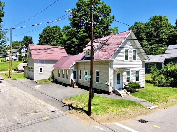 39 Chestnut Street, Tilton, NH 03276