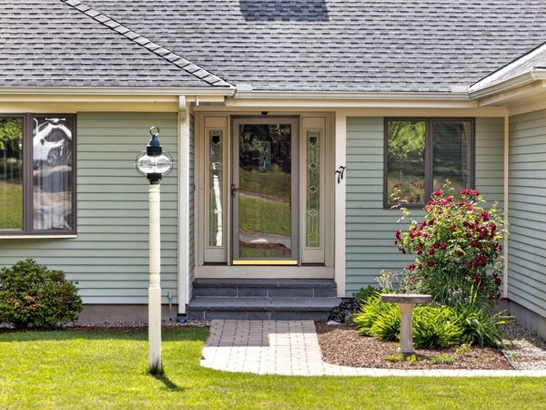 77 Ennsbrook Drive , Teaticket, MA 02536