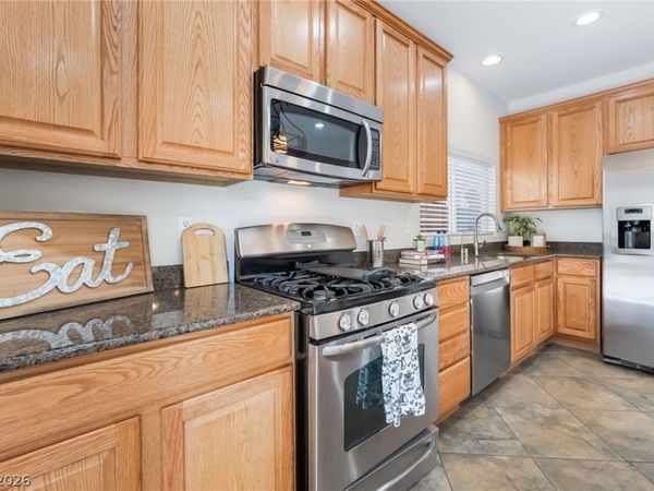 120 Sharp Edge Avenue , North Las Vegas, NV 89031