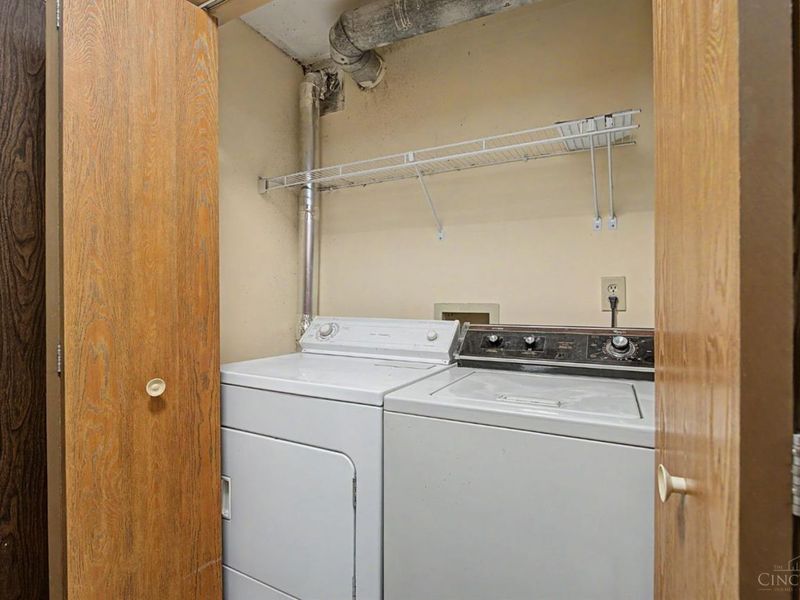 5981 Meadowcreek Drive, Unit 8, Miami Twp, OH 45150 Photo 26