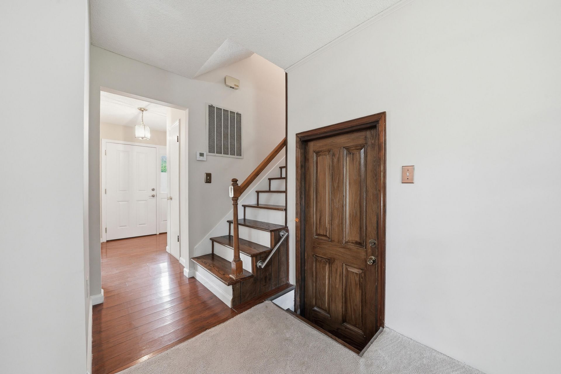 232 Canaberry Circle Photo 10