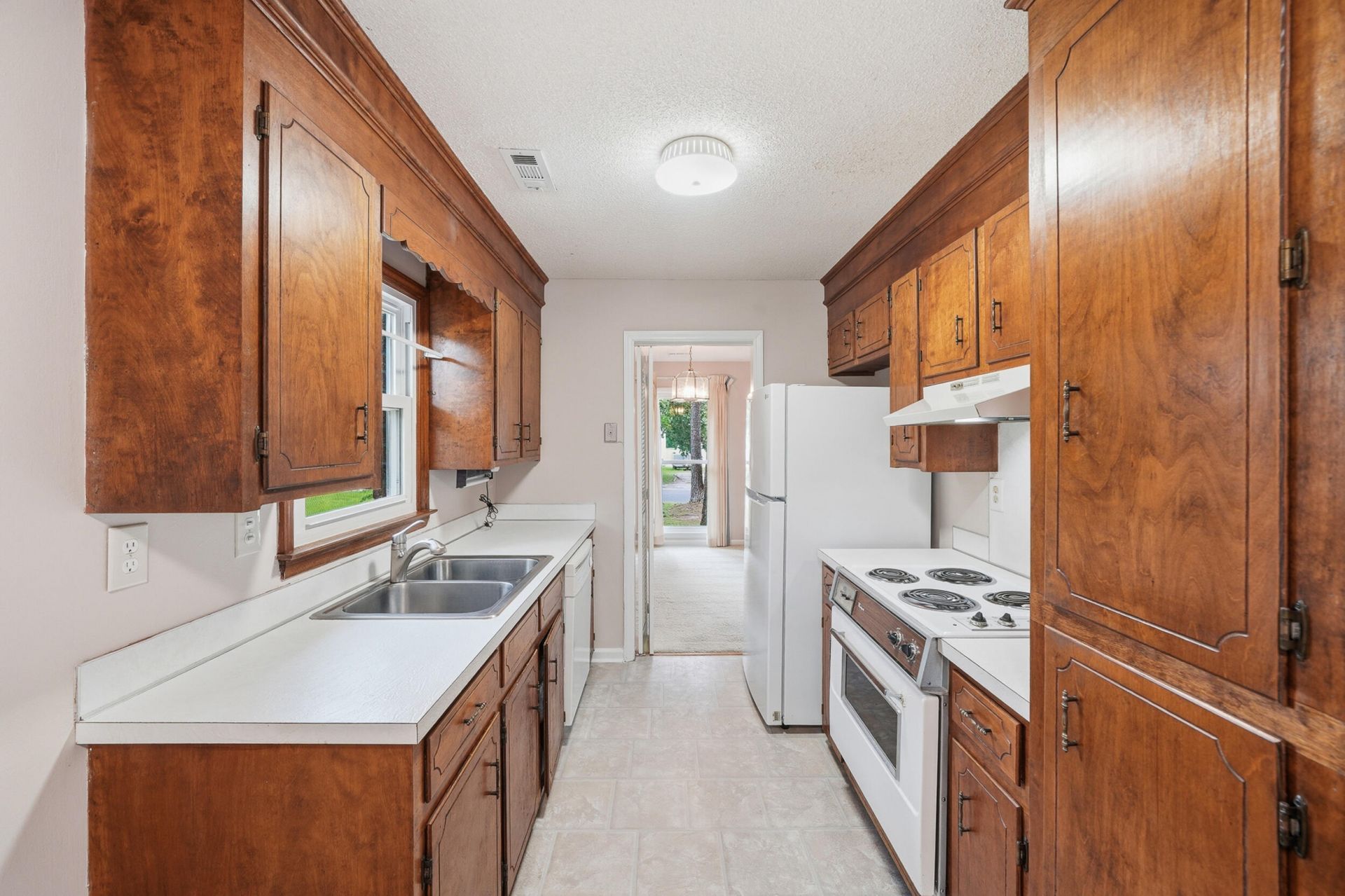 232 Canaberry Circle Photo 16